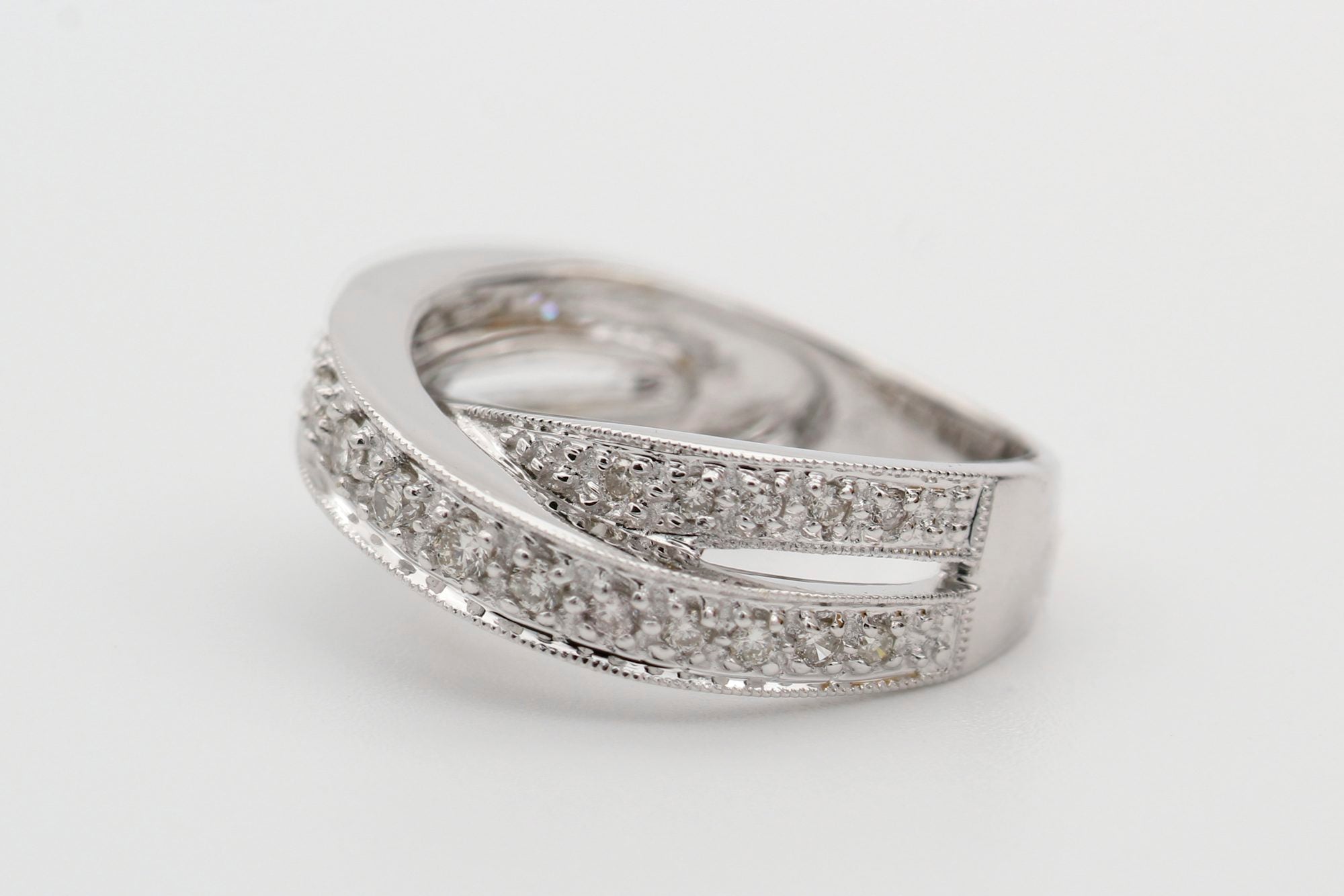 The Toi et Moi — two stone lab-grown diamond ring